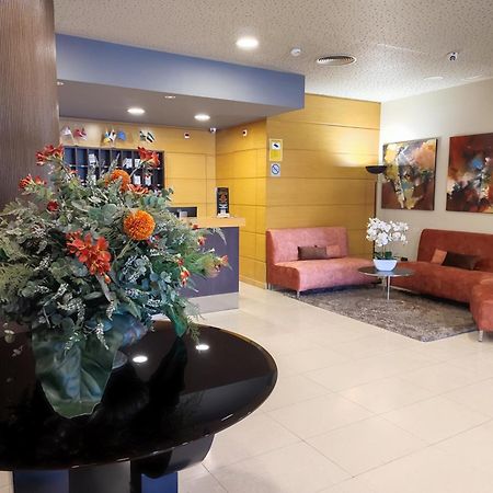 Hotel Reston Valdemoro Bagian luar foto