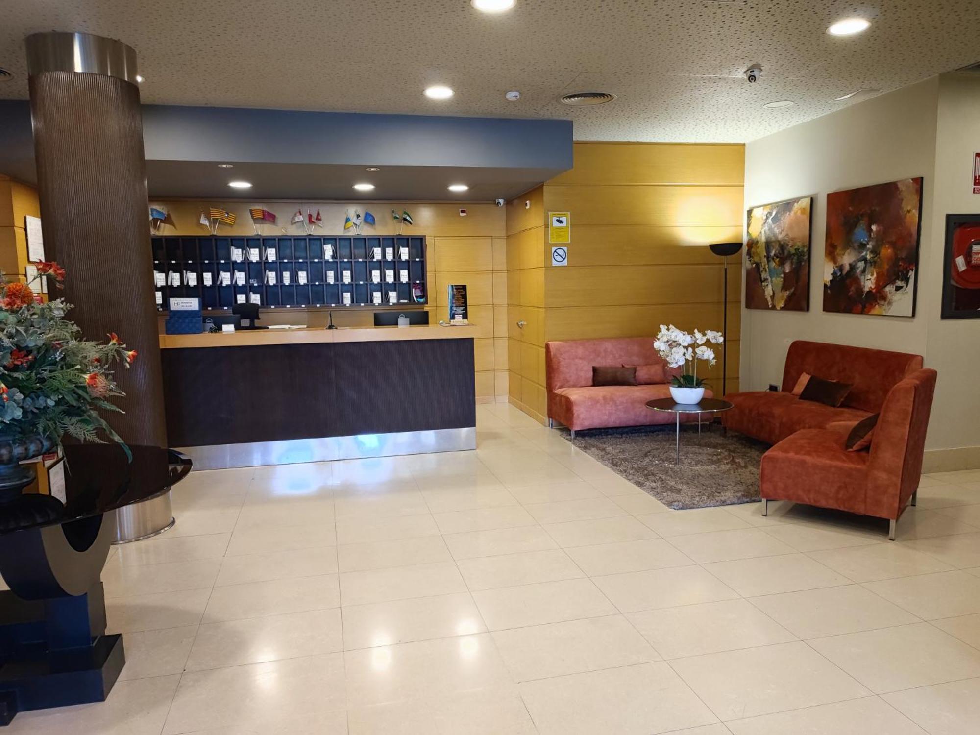 Hotel Reston Valdemoro Bagian luar foto